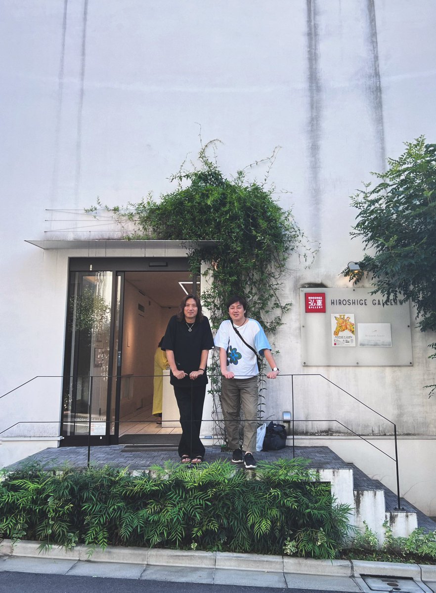 TomoyasuChida's tweet photo. 8か月ぶりの再会でした😊
わたしの大好きな関ワールド全開でした😊✨ほかの方の展示も素晴らしいし、とってもオヌヌメです✨明日まで✨
#恵比寿 
#弘重ギャラリー
#groundlayer 

https://t.co/O69xDsH4ve https://t.co/c4tUOGm08p