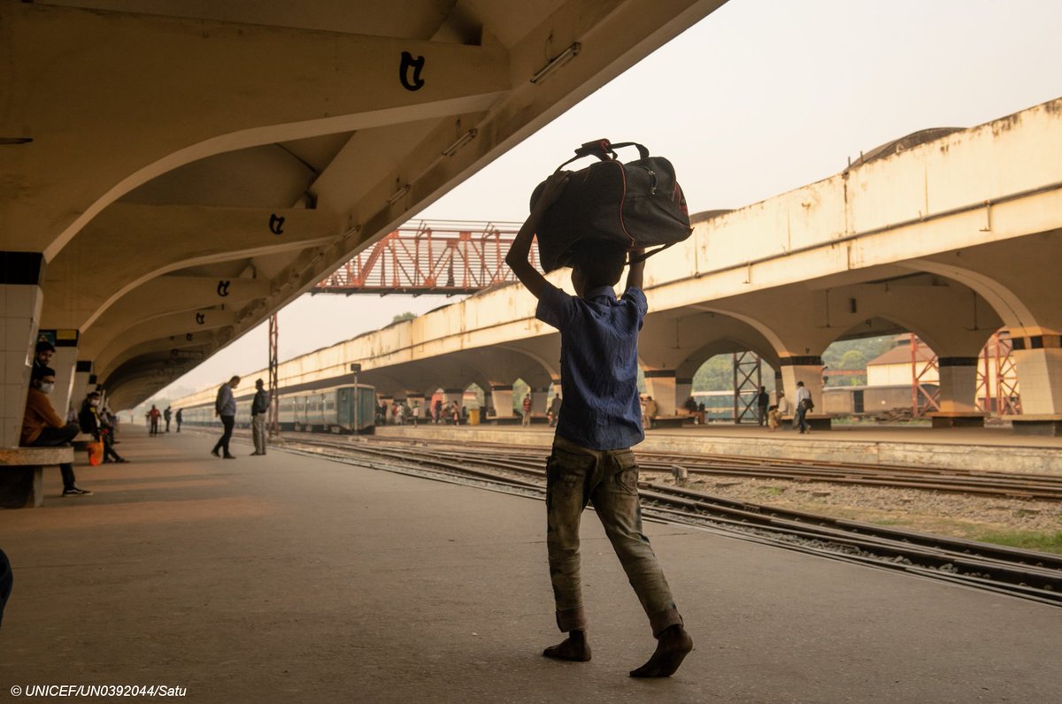 UNICEFBD's tweet photo. Neyeem, 12, used to work as a porter at a train station to get by. Thanks to social workers at a @UNICEF Child Protection Hub, he no longer has to work &amp; can access learning.

There is no place for child labour in our world. Every child must be allowed to thrive.
#EndChildLabour https://t.co/insYBrwxXO