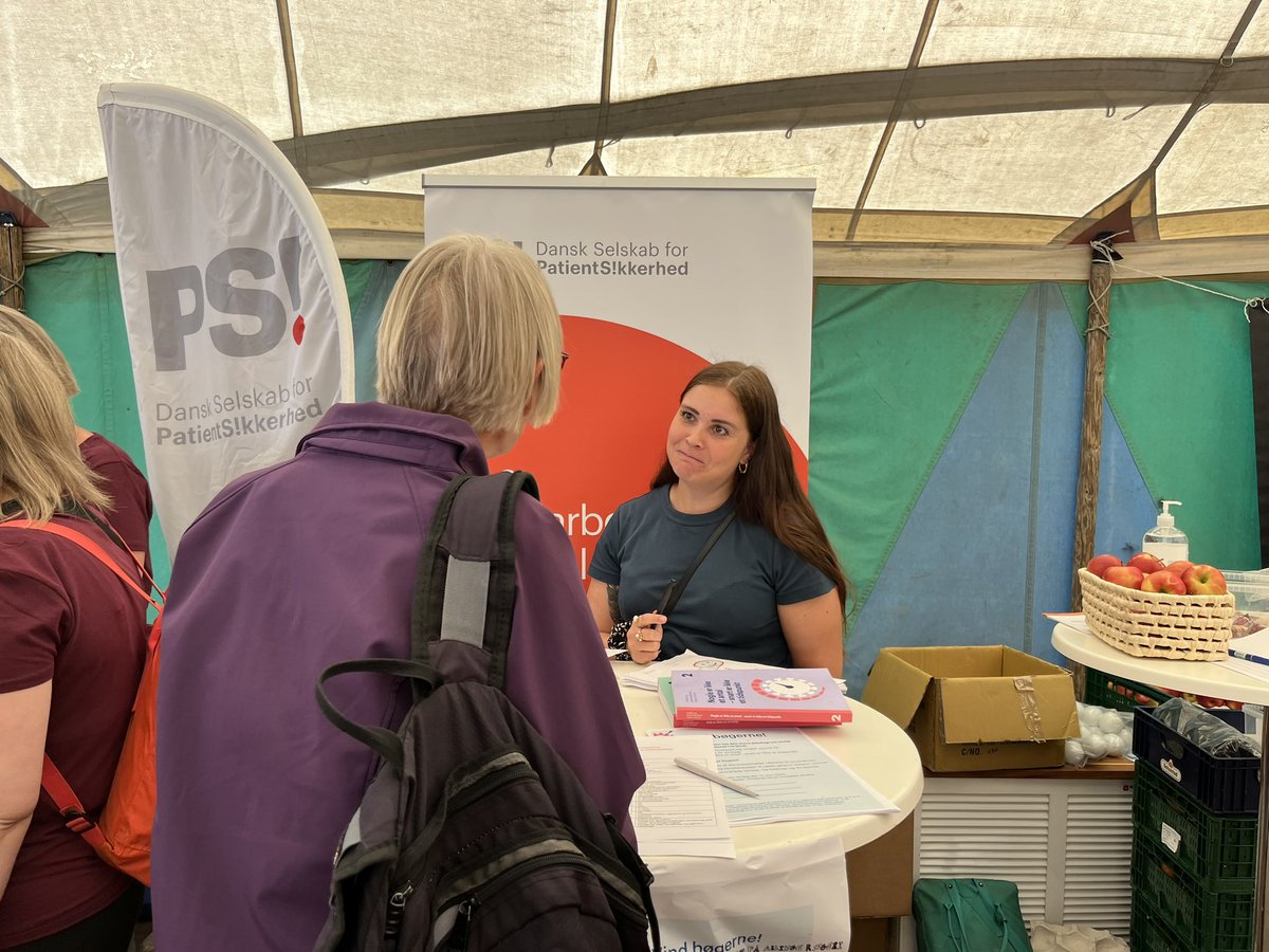 kristensenps's tweet photo. Der er gang i #sundtelt23! Kom ned i J36 og quiz om #patientsikkerhed. Der er en middag for to på højkant🤠 #sundpol  #fmdk https://t.co/e2VLCGpKmx