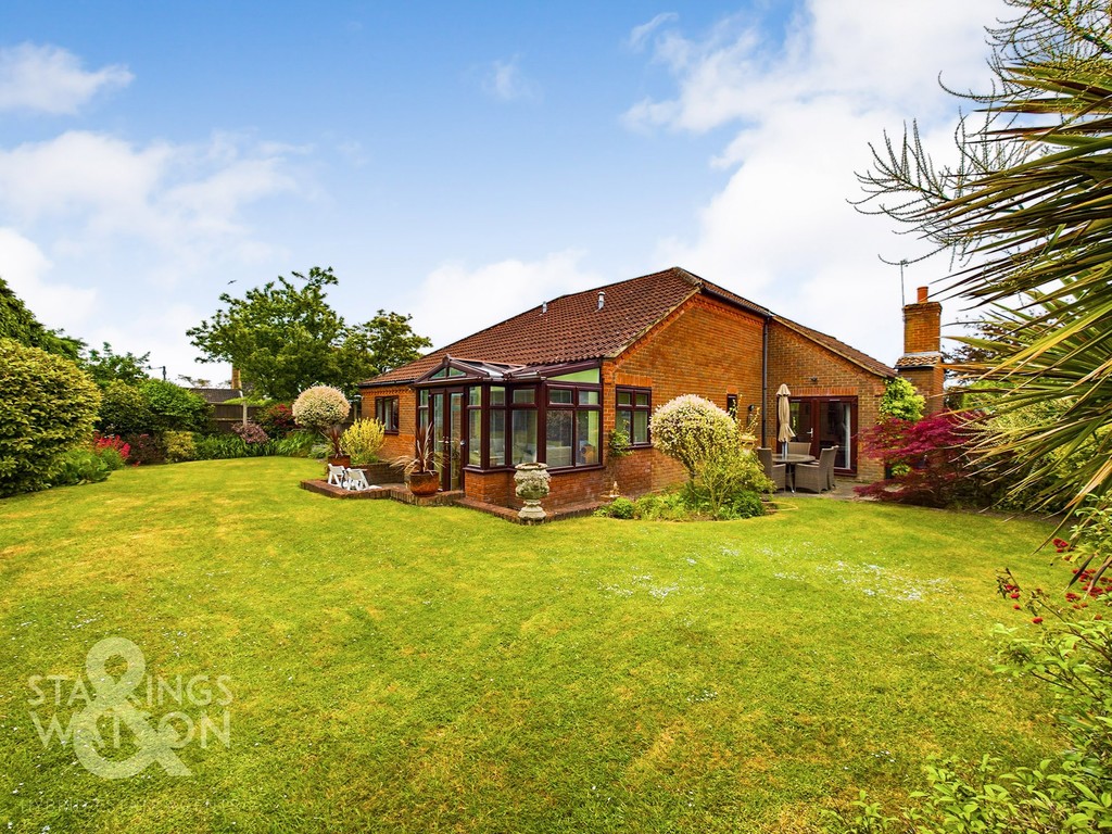 Exclusive Non-Estate Setting | Detached Bungalow | Over 2100 Sq. ft (stms) | Five Reception Spaces | Three Double Bedrooms | Private Gardens &amp; Double Garage

Offers In Excess Of £600,000
📍 Blofield Corner Road, Little Plumstead
🏡 View Full Details Here: ow.ly/T0hx50OQQmO