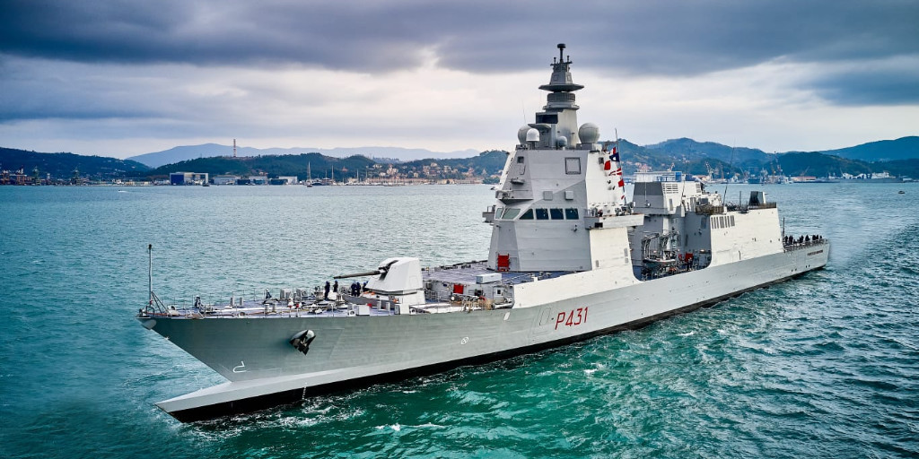 EUNAVFOR's tweet photo. 📣🇪🇺#OperationAtalanta encourages the continued implementation of #BMP5:
👉Joint Operation Centre monitors 24/7 the #NWIO
👉Get #EUNAVFOR voluntary registration scheme VRS on #MSHOA web: https://t.co/T2nYIDD0vp
👉Registration is quick, easy & free of charge
@CMF_Bahrain @UK_MTO https://t.co/ABryOCE4tq