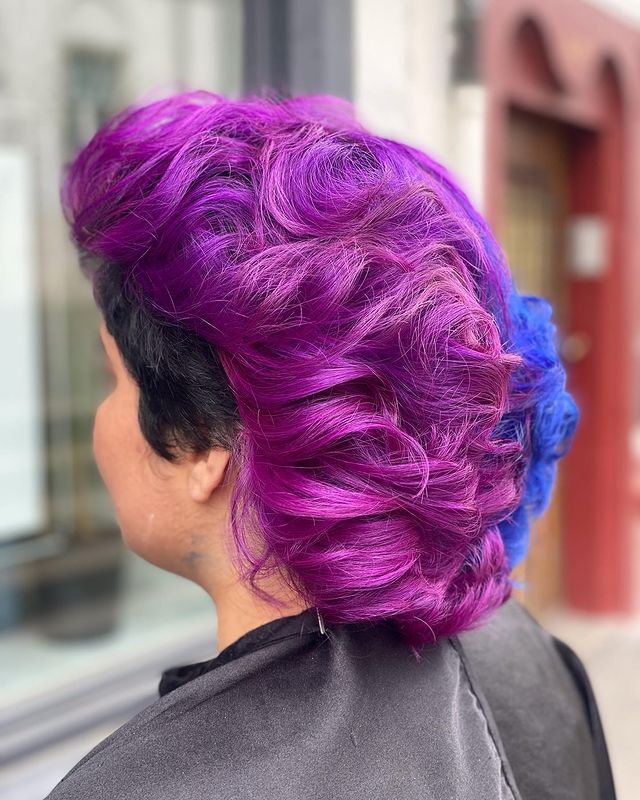 Galaxy tones 🌌

IG ffh_coiffure using
💜Plum
💙Midnight Blue

🛒 directionshaircolour.co.uk

#directionshair #directionshaircolour #hairinspo #hairgoals #instahair #hair #haircolour #vegan #colour #crueltyfree