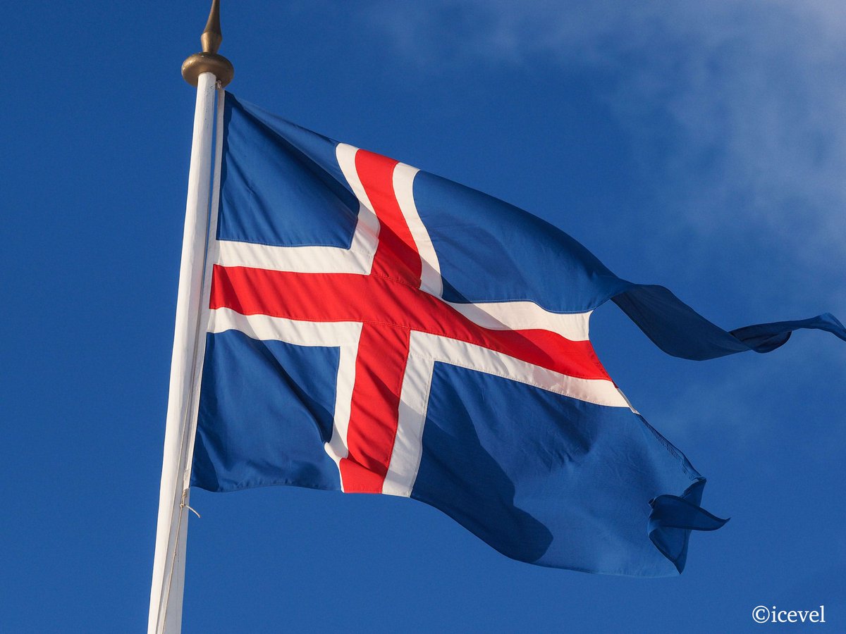 6月17日は #アイスランド の独立記念日🇮🇸🎉