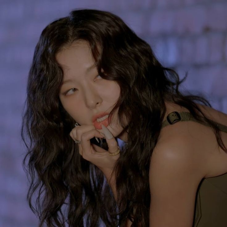seulgikpics's tweet photo. this seulgi is so hot https://t.co/8i0Ow5Sw31