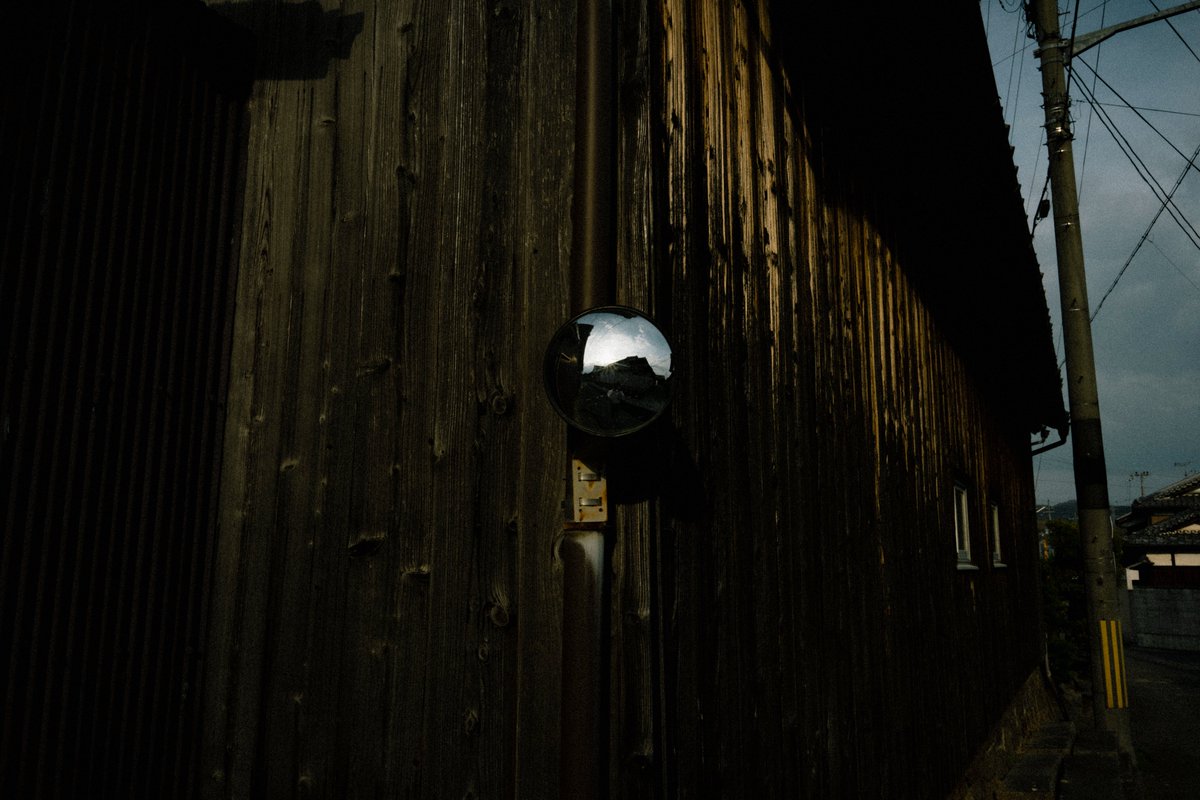 Sinn_photograph's tweet image. Objects