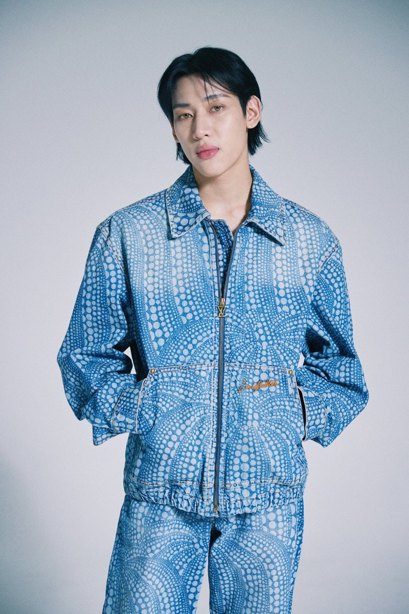 GQThailand's tweet photo. #GQStyle #แบมแบม-กันต์พิมุกต์ ภูวกุล เตรียมตัวเดินทางเพื่อร่วมชมโชว์ #LVMenSS24 ที่จะเกิดขึ้นที่ปารีสในวันที่ 21 มิ.ย.นี้ เวลา 2.30 น. (ประเทศไทย) โดยเป็นคอลฯ แรกภายใต้การออกแบบของ Pharrell Williams  อีกด้วย 

@BamBam1A #Bambam1a 
#LouisVuitton #Bambam 
#GQThailand https://t.co/vasvNHt7TS