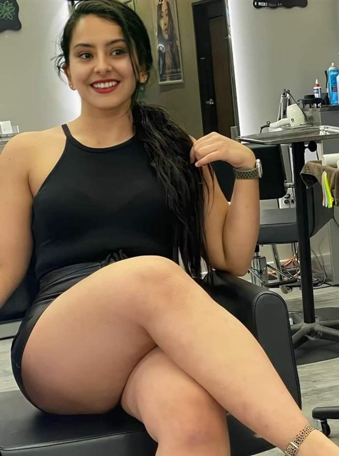 Fyz3jy5XoAAqDYI?format=jpg&name=900x900