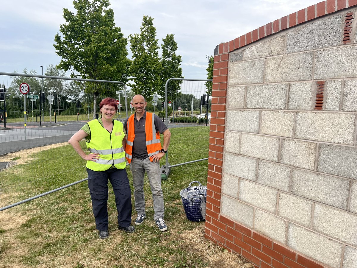 An early Saturday morning start for artist, @MakeMosaicTrace and tiler, Andy Carroll as they start to install the ‘Tyldesley Mosaic’, @ForTyldesley ready for its formal unveiling on Thursday 22nd June @OfficialTfGM @WiganCouncil