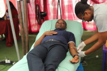 It was memorable and fun for the #HallmarkBloodDrive donors yesterday.

We all had amazing day, all thanks to @HallmarkHmo & LUTH 😊