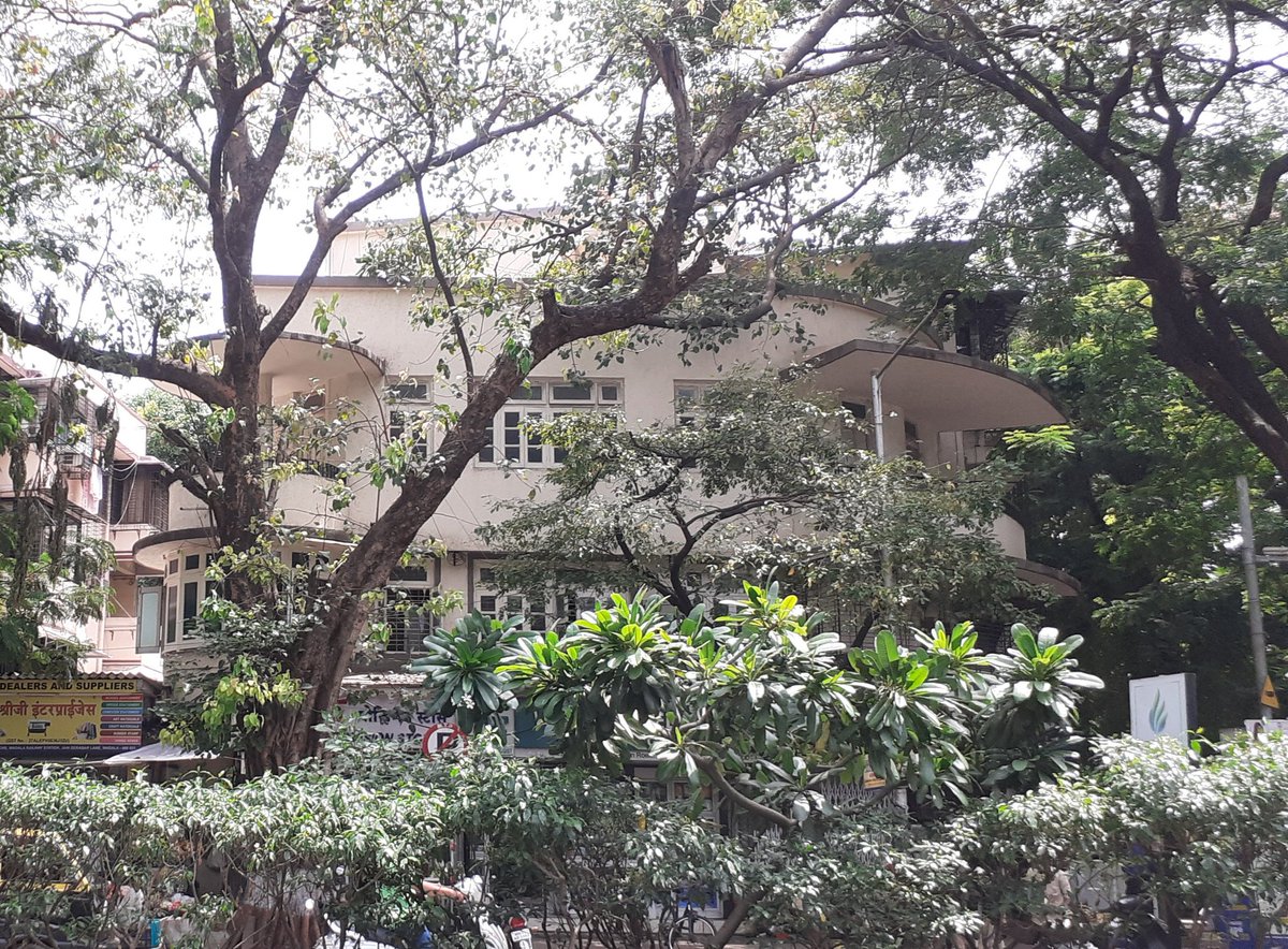 In #Mumbai, #artdeco is everywhere. Hidden behind shady trees, it peeps and beckons. This is near #Wadala station.
<a href="/artdecomumbai/">Art Deco Mumbai</a>
<a href="/asianartdeco/">Asian Art Deco</a>