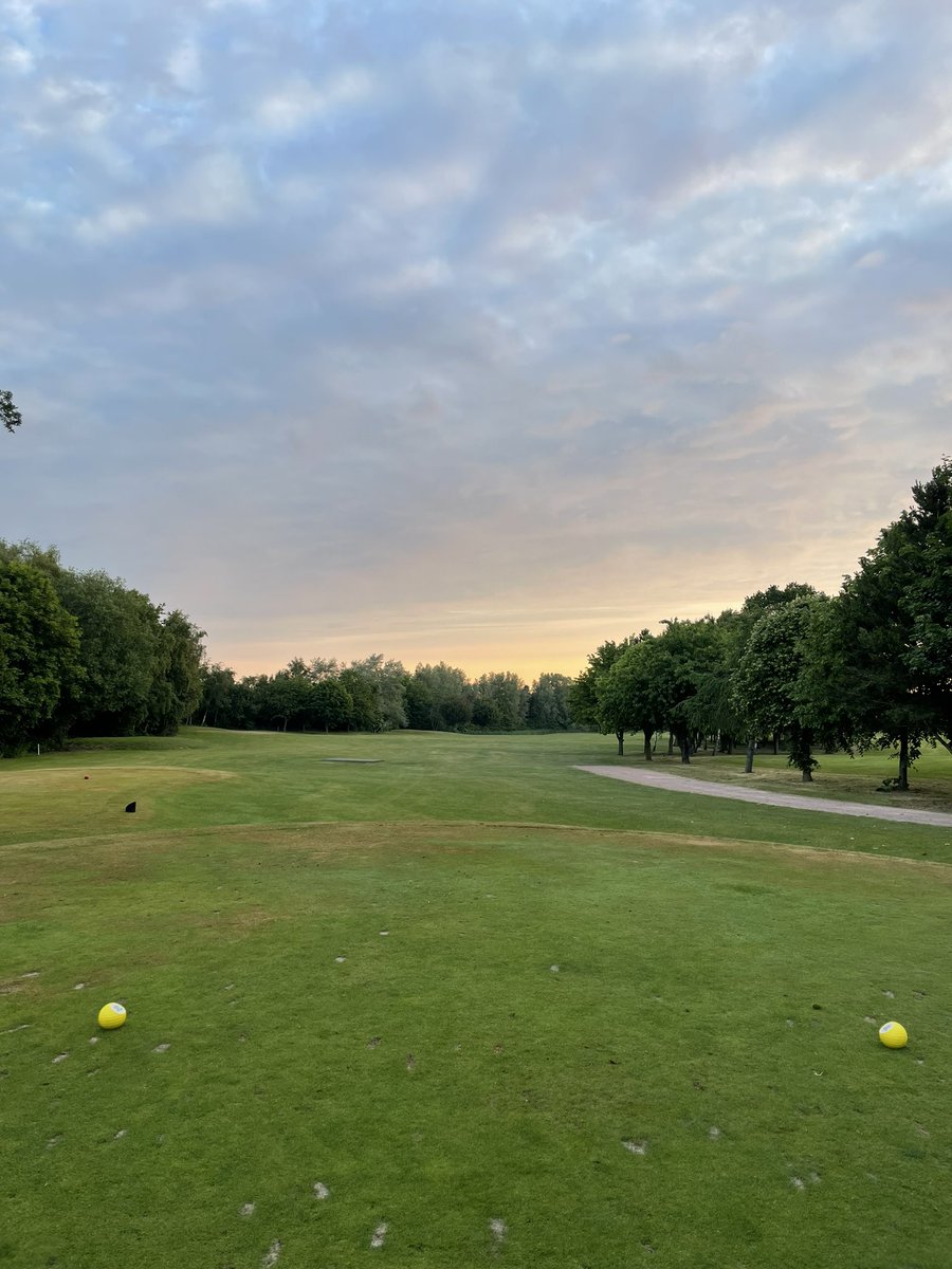 And we’re off 🏌🏼‍♂️⛳️ @ProstateUK @RamsideGolfClub #thebiggolfrace