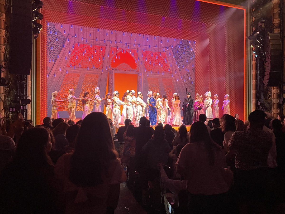 Watching the Broadway Show Aladdin! 🎭 #vvmstodcny2023 <a href="/zjgalvan/">Dr. Zandra Jo Galván 🩷</a> <a href="/LCortezGUSD/">Laura Cortez</a> <a href="/VistaVerdeGrizz/">Vista Verde</a> <a href="/GUSDEdServices/">Greenfield Union SD</a>