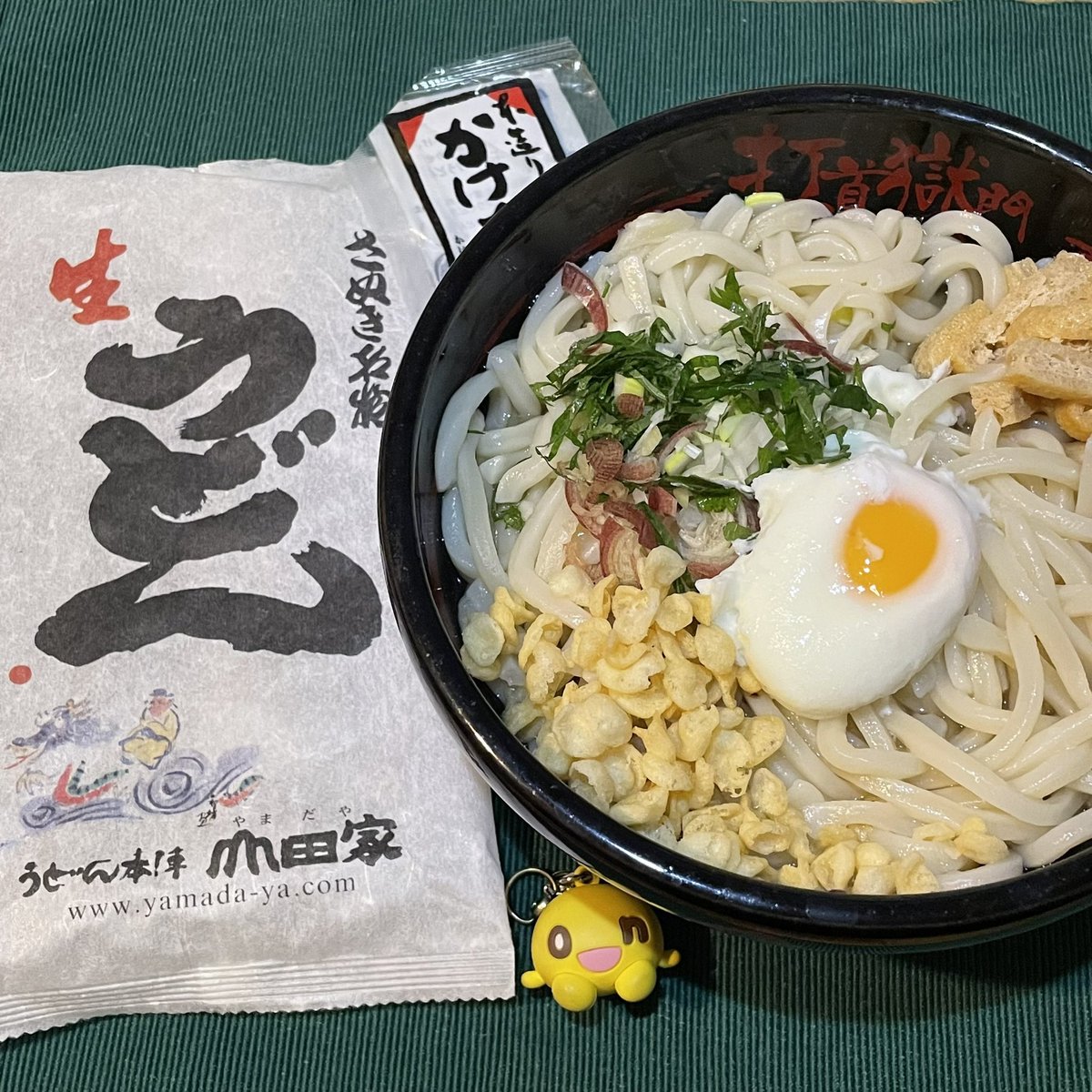 愛媛お土産で頂いた山田うどん💕

今日も暑いケドひやあつで。
茗荷がイイ季節♪

うまー✨このツルコシ満足感よ✨
ひやあつ　って香川で知ったのだ
尊い✨✨✨
#山田うどん 
#水曜どうでしょう 
#香川行きたい