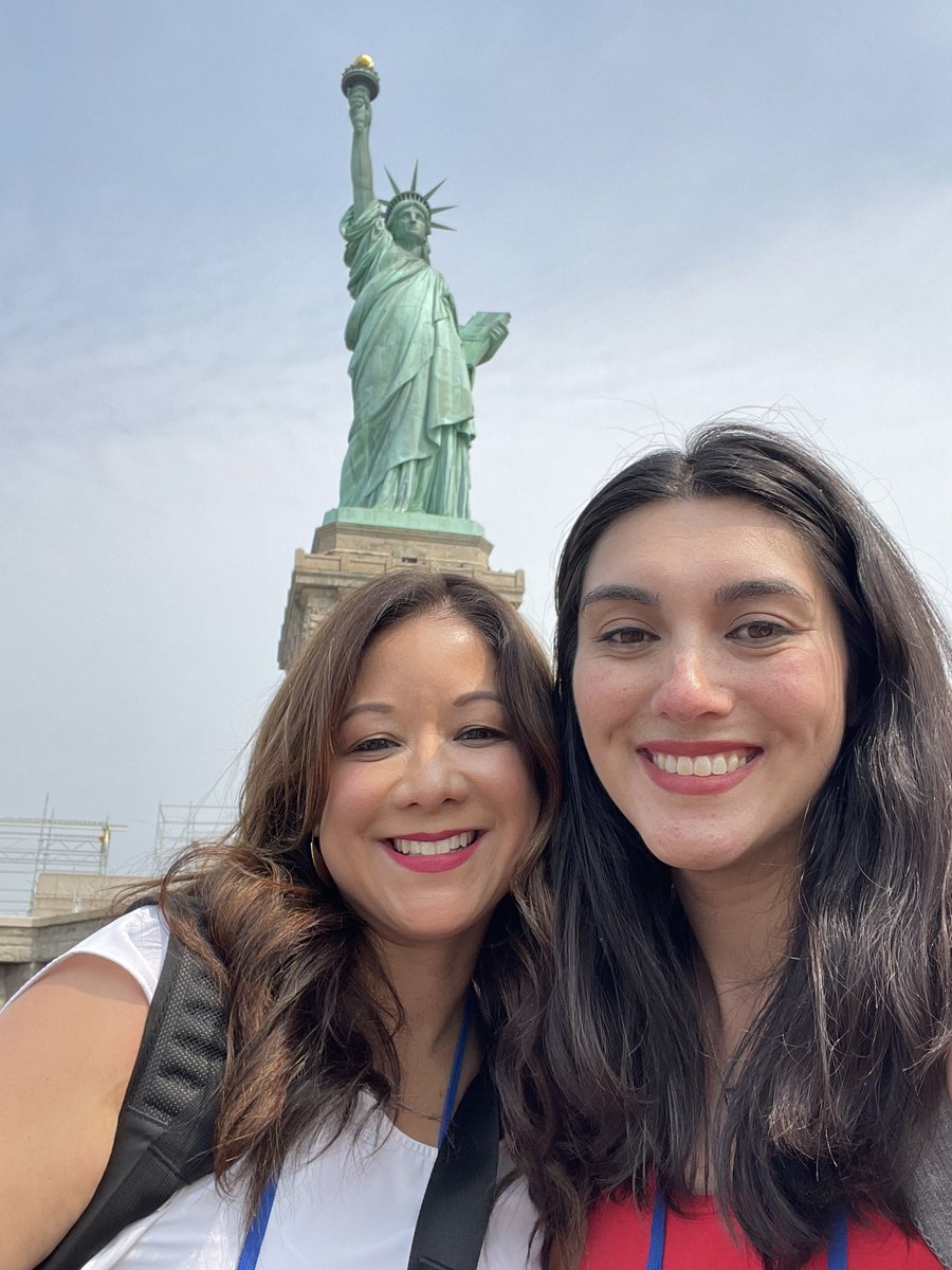 At the Statue of Liberty 🗽 #vvmstodcny2023 <a href="/zjgalvan/">Dr. Zandra Jo Galván 🩷</a> <a href="/LCortezGUSD/">Laura Cortez</a> <a href="/VistaVerdeGrizz/">Vista Verde</a> <a href="/GUSDEdServices/">Greenfield Union SD</a>