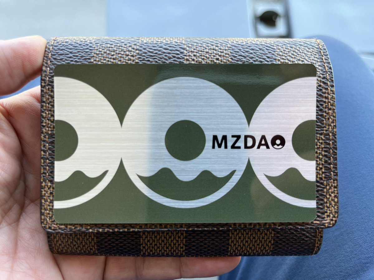 clash_king0914's tweet photo. MZDAO CANP初日に参加しました。富士スピードウェイ、メッチャ天気も良く、初めて生のMZにお会いし、直接の名刺交換でMZから手渡しでいただきました😁さらに会話も出来て最高の一日です🤣#MZDAOCAMP https://t.co/LbuGSWfP26