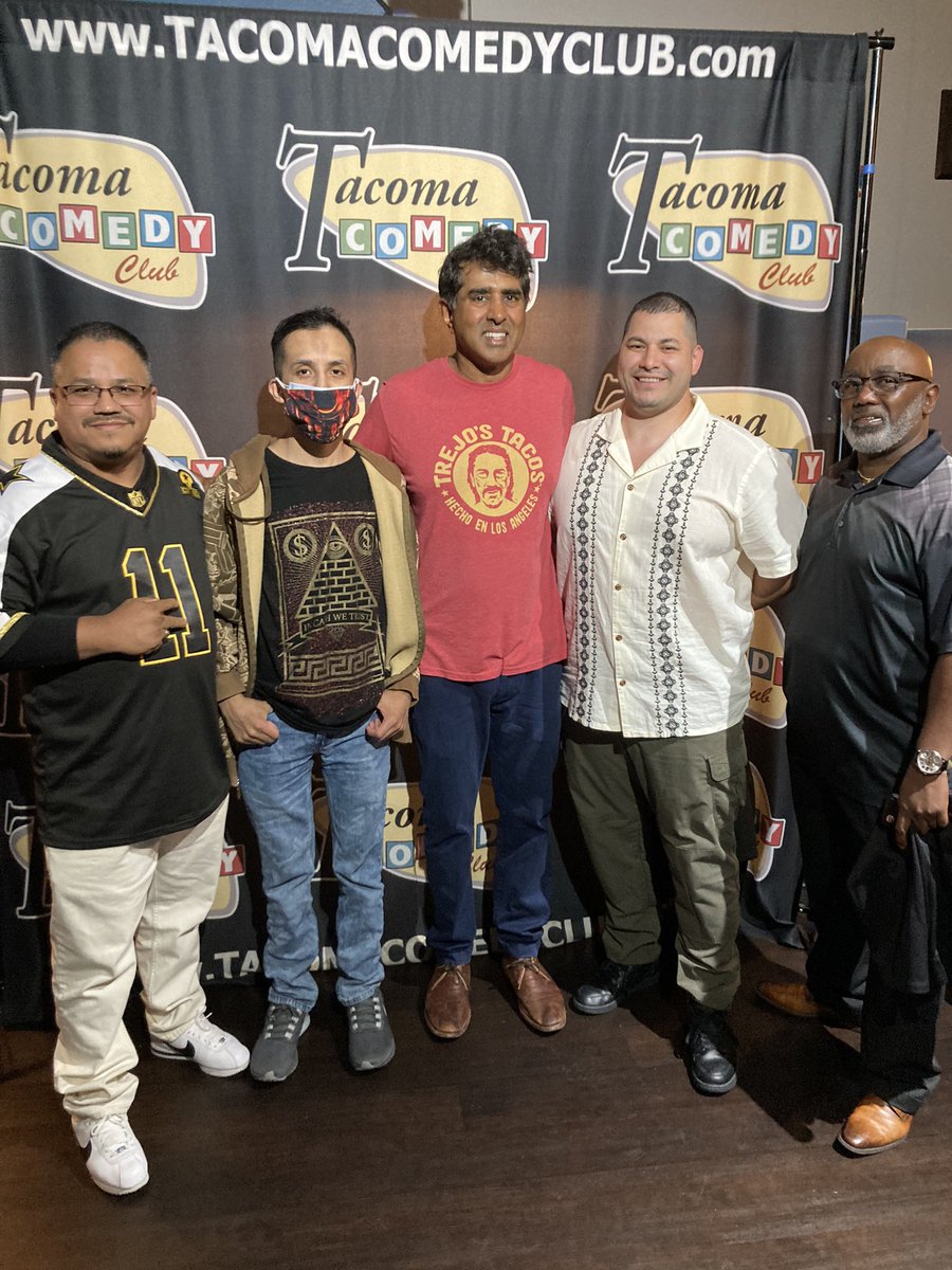 mario_gamepro's tweet photo. Had a great time today with the Super Trooper himself at the @tacomacomedy  😁 @standup #supertroopers #standupcomedian #standupcomedy #comedian #comedy https://t.co/DdHQtryanG