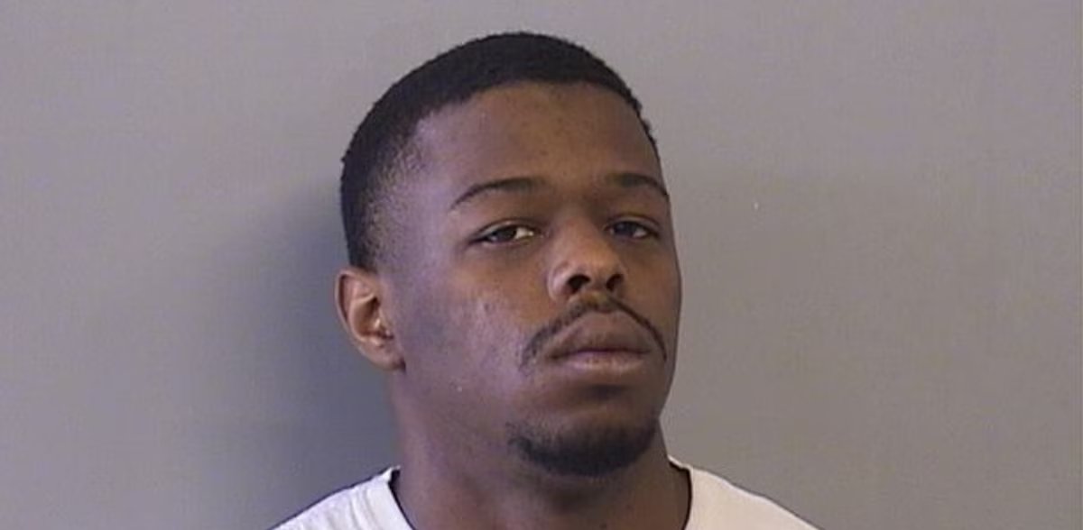 wmbfnews's tweet image. Gas station clerk asks friend to rob the store so he can go home early, police say

&amp;gt;&amp;gt; tinyurl.com/2hcweve8?utm_s…