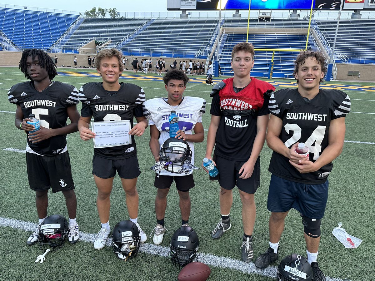 Here are our Southwest day 1 award winners!!! <a href="/AndresRamos2024/">Andres Ramos</a> <a href="/Hubanks24/">Charles Hubanks</a> <a href="/calvinriebel/">calvinriebel_</a> <a href="/quarles_treyvon/">Treyvon Quarles</a>