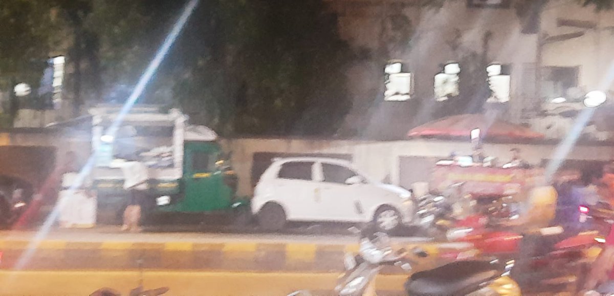Thakur Village Advance Locality Guild (@tvalmguild) on Twitter photo 3 new food stalls have cropped up on border or Oberoi Gardens Wall Thakur Village
Request <a href="/mybmcWardRS/">Ward RS BMC</a> to take this up immediately and clear the unauthorised hawkers 3 new food stalls have cropped up on border or Oberoi Gardens Wall Thakur Village
Request <a href="/mybmcWardRS/">Ward RS BMC</a> to take this up immediately and clear the unauthorised hawkers