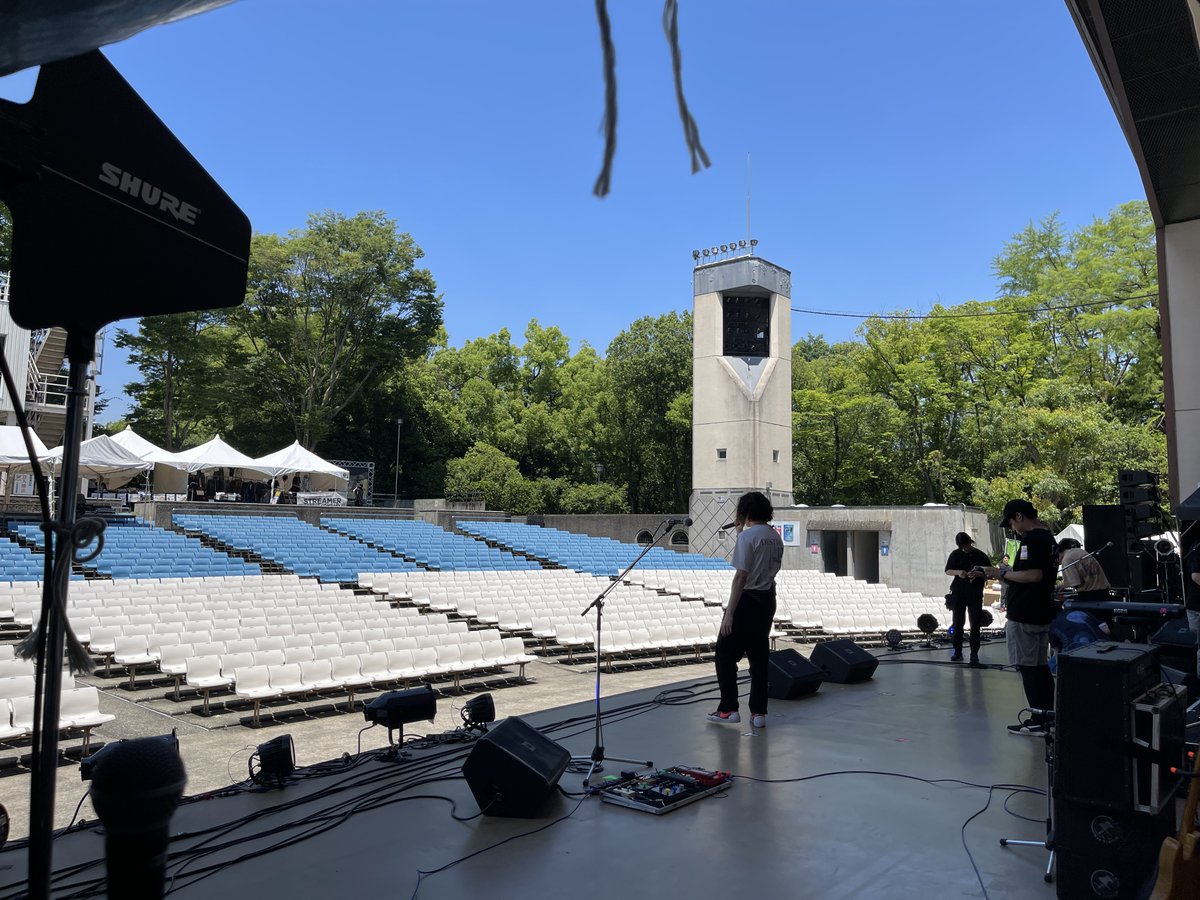 野音めっちゃいい感じでした！写真はリハの様子。 #RQNY #大阪城野音