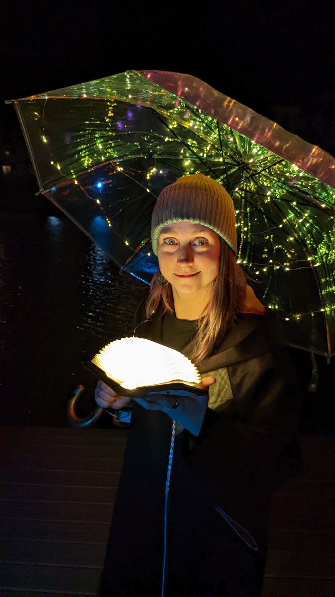 battlefrocks's tweet image. Photos of friends and Yeticon glow parade shenanigans