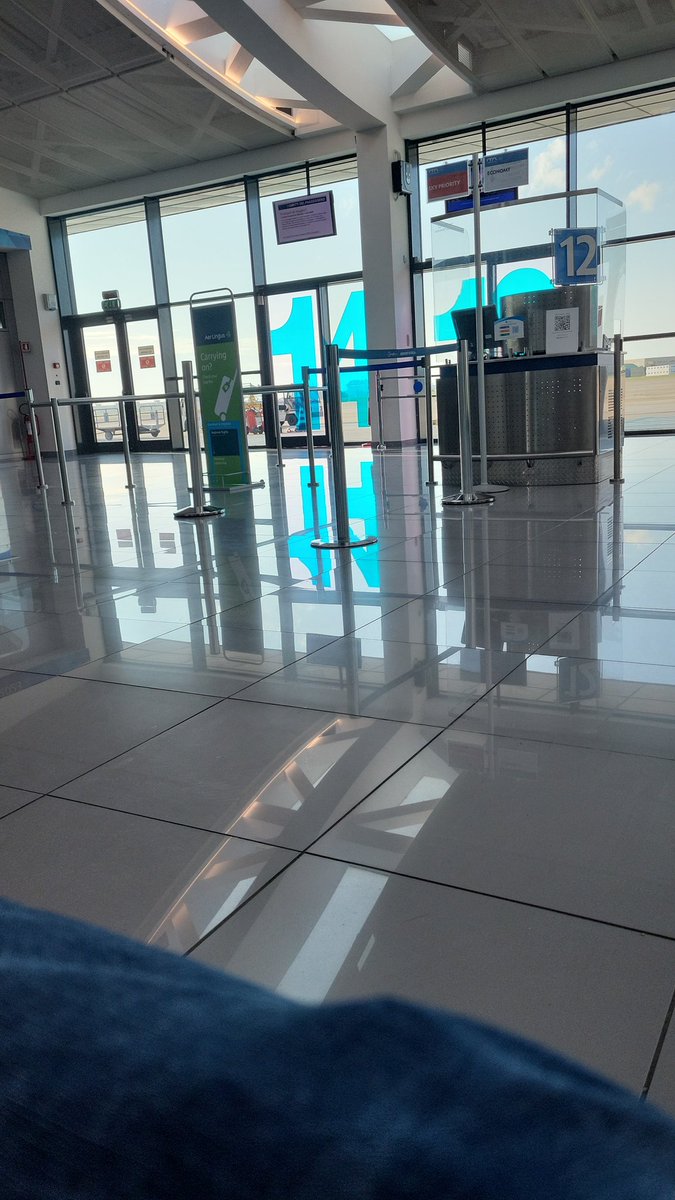 Matty48416526's tweet image. Io e la mia vita sedentaria vi diamo il buongiorno.....#sempreinviaggio