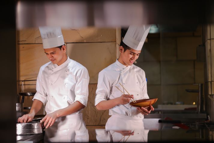 A work of epicurean art in progress! With an unwavering dedication to their craft, culinarians at The Lodhi, New Delhi passionately handcraft gourmet fare, showcasing their expertise in the art of gastronomy.

#TheLodhi #LeadingHotelsoftheWorld #LHWTraveller