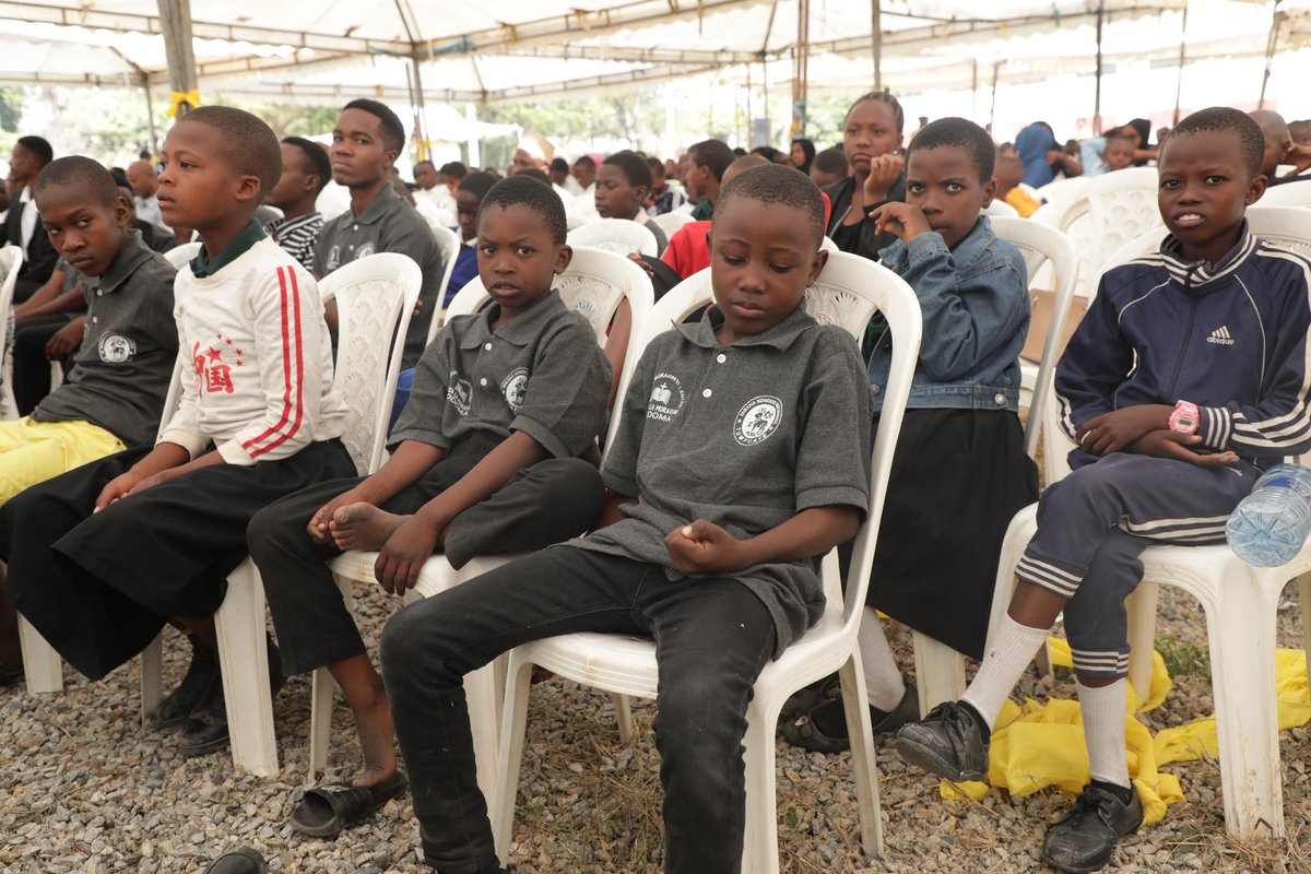maendeleoyajami's tweet photo. Waziri wa @maendeleoyajami Mhe. @Dr_DGwajima  amesema utafiti uliofanywa na Wizara  pamoja na @UNICEFTanzania mwaka 2022 ulibainisha 67% ya watoto wenye umri kati ya miaka 12 hadi 17 wanatumia simu, asilimia 4 kati yao wamefanyiwa ukatili. https://t.co/qgYv8mm0vR