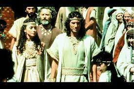 merlinpapin3's tweet photo. .@FredOL69007 .@tbarnaud #WatchingClassicsChallenge2023 Juin (Famille Royal) avec le film (découverte) #LeRoiDavid de Bruce Beresford (1985) avec Richard Gere Edward Woodward James Coombes Denis Quilley Jack Klaff Nial Buggy