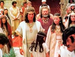 merlinpapin3's tweet photo. .@FredOL69007 .@tbarnaud #WatchingClassicsChallenge2023 Juin (Famille Royal) avec le film (découverte) #LeRoiDavid de Bruce Beresford (1985) avec Richard Gere Edward Woodward James Coombes Denis Quilley Jack Klaff Nial Buggy