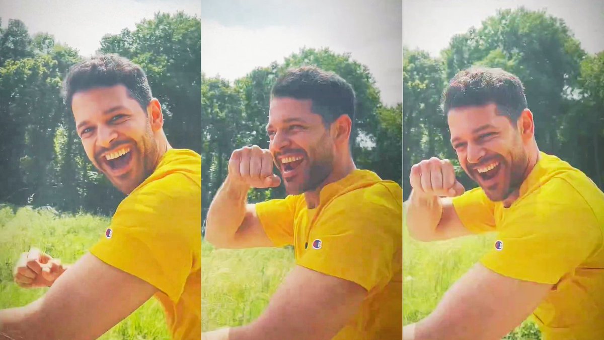 Always smile like that, because when you do you leave us all dazzled 💛

#EmreKıvılcım