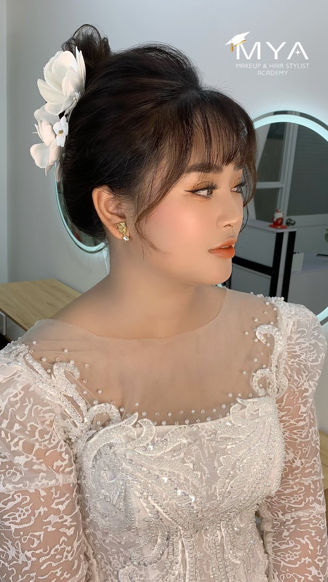 Makeup_Mya's tweet photo. ☘️ ᗰyᗩ MAKEUP &amp; HAIRSTYLIST 𝐀𝐂𝐀𝐃𝐄𝐌𝐘
https://t.co/nNyobZ0u17

#makeupmya
#trangdiem #makeup #makeupbridal  
#makeupvietnam #makeupwedding #makeupartist #mua #makeupbyme 
#hair #hairstyle #hairbridal 
#weddinghairstyle #wedding 
#bride #bridal 
#beautiful #nice https://t.co/tcvtJ5dT86