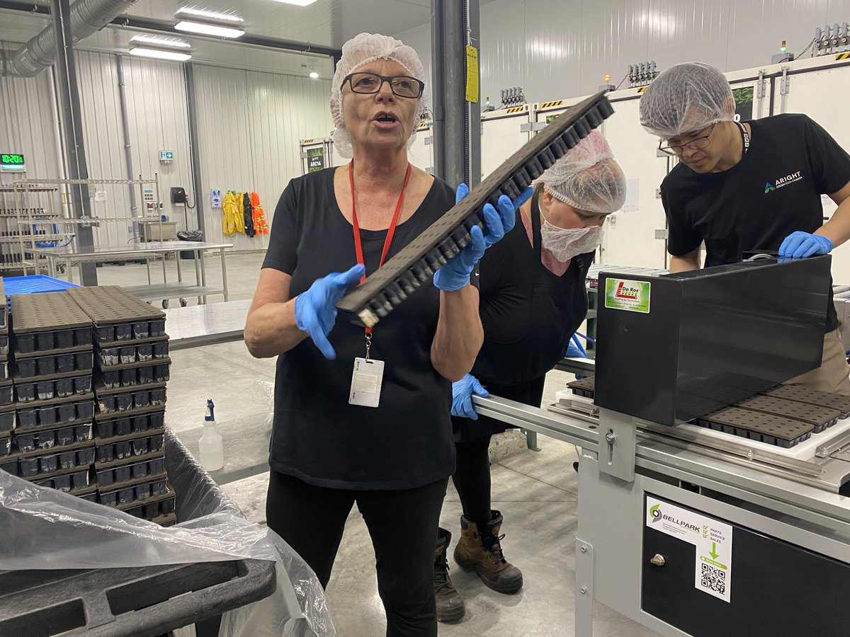 move2bc's tweet photo. @Pam_Alexis_ @ACOC 
Great day visiting various leaders in the agricultural industry. Abbotsford Chamber of Commerce Agricultural Buss Tour https://t.co/7BY0xHXx0N