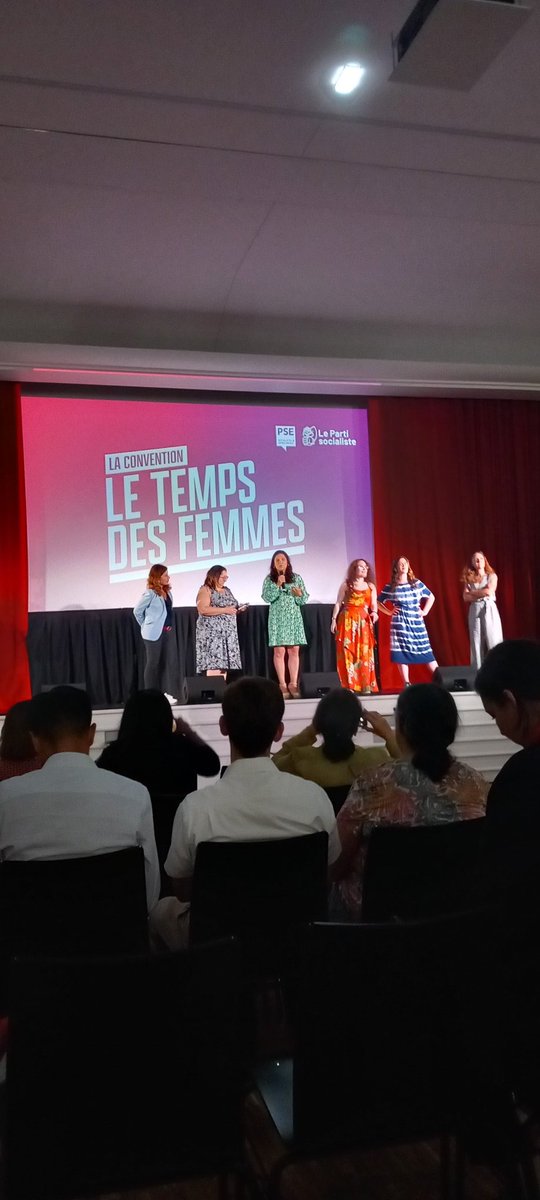 MarielleRengot's tweet photo. @PSNord Nous étions à Nantes  pour la #conventionPS #LeTempsdesFemmes Débats, propositions claires et fortes.  @faureolivier @Johanna_Rolland @EmmaRafowicz 
Fière du @partisocialiste
 Les #droitsdesfemmes qui progressent c'est une société qui s'élève. https://t.co/LCRmu2X5lh