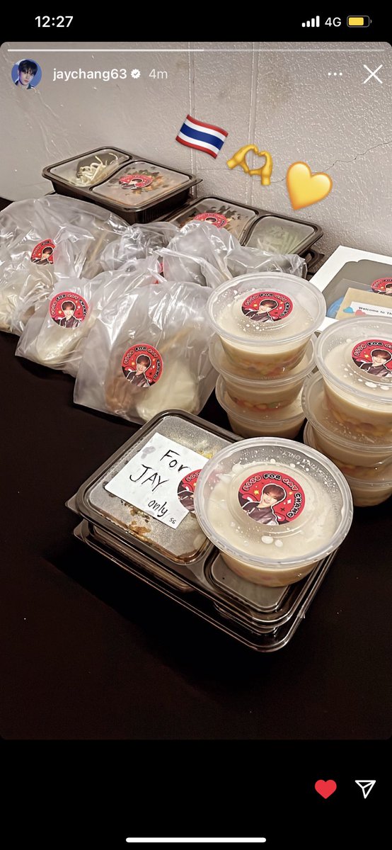 JAYSTARS_TH's tweet photo. ⭐️🎸Food support for Jay Chang . ݁☆ ˖ ⊹˚: ˎ✩ ⋰

enjoy eating<3

#KPOP_ROOKIE_FESTA_IN_BKK
#Jay_in_BKK 
#JAYCHANG #제이창 #ジェイチャン https://t.co/KFmrfekPec