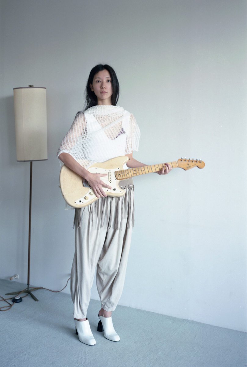 paper_muse's tweet photo. #MarfaJournal #19/ https://t.co/AnWHpYct92: I SURVIVE BY ENJOYING MYSELF EVERYDAY #AikoKoike, Photo #TakashiHomma, Styling #KaroRose
#SS23 #๋ด์ฌ๋ฆํธ #ํจ์
์ฌ์ง #ํจ์
ํ๋ณด https://t.co/m9WHXbklMX