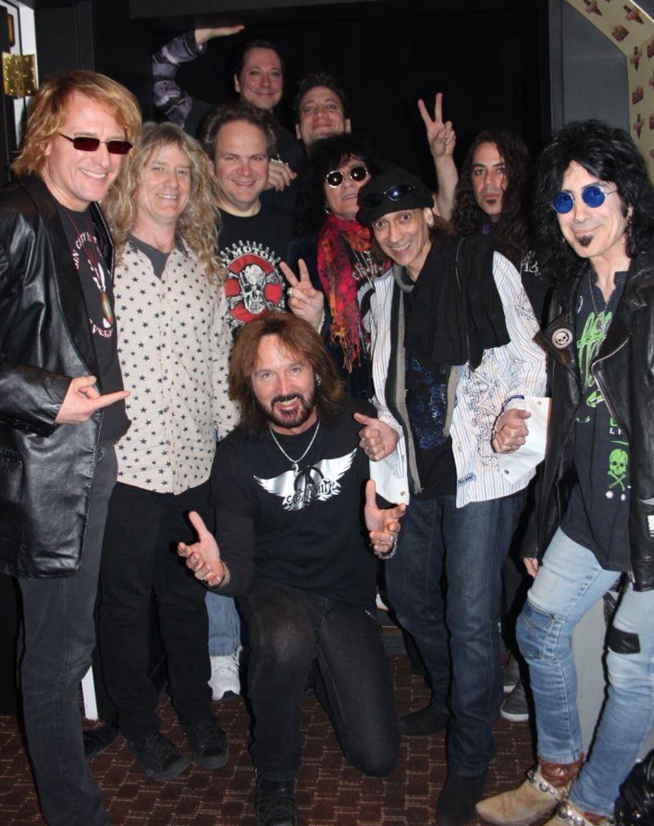 loumerlino's tweet photo. @EddieTrunk If it doesn’t leave your heart &amp; soul ….. it’s in there and it’s got to come out….; Eddie Trunk rules https://t.co/9S1Y4qrb5h