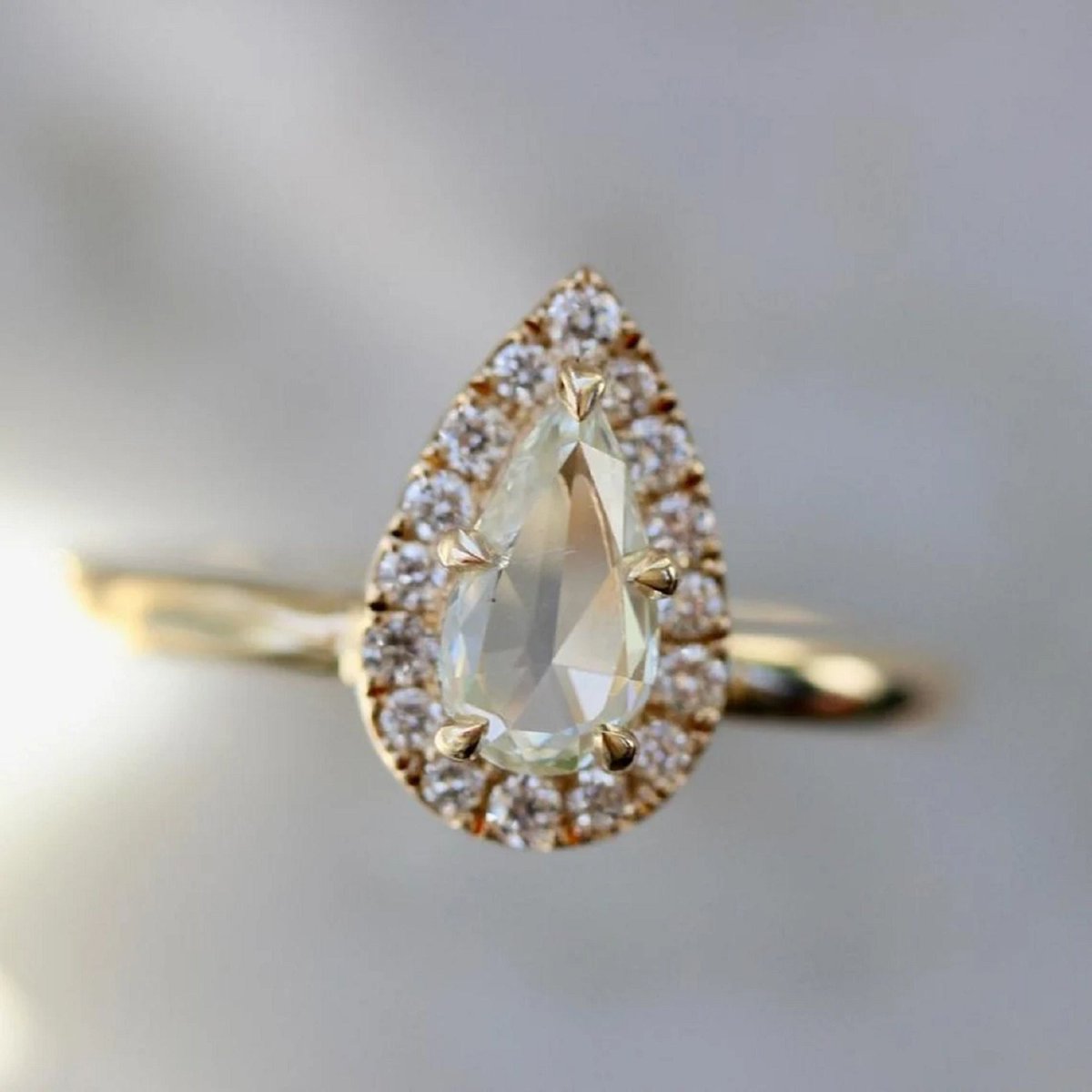 Yashm84270405's tweet image. Excited to share the latest addition to my #etsy shop: Rose Cut Colorless Moissanite Ring 1.60CTW Pear Rose Cut Moissanite Engagement Ring Halo Diamond Wedding Ring etsy.me/43I0EXN #goldring #rosecut #moissanite #haloring #bridal #daintyring #pearshape