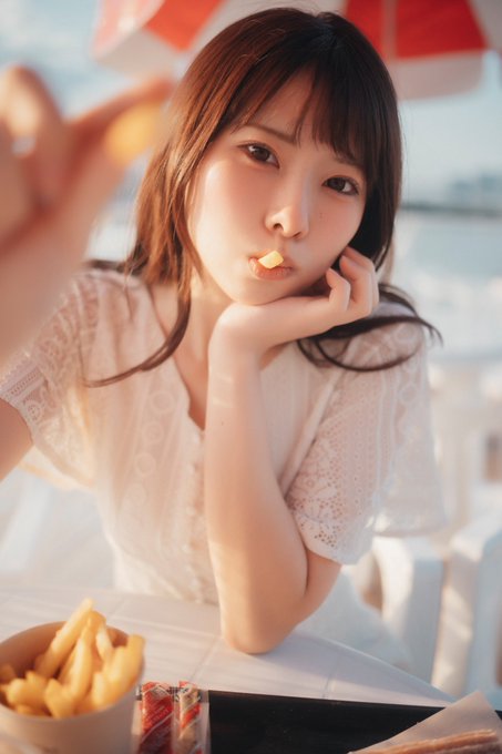 コスプレイヤーつなまよ！のTwitter画像3