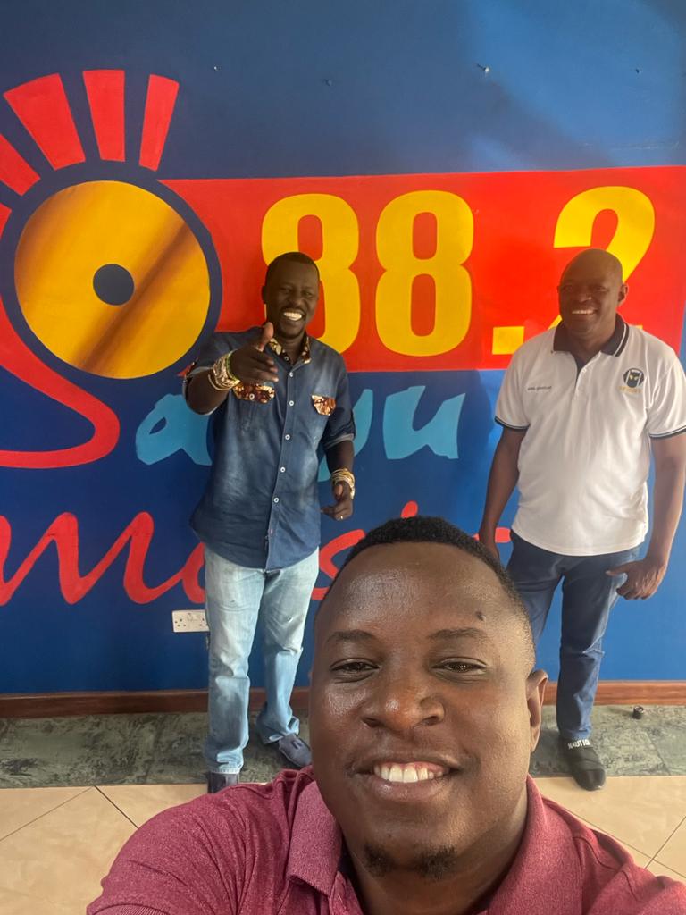 On Sanyu FM right now with  Sam Okello-kelo (L) tChairman <a href="/UgandaPRS/">Uganda Performing Right Society (UPRS)</a>  and Charles Batambuze ED@URROUganda  &amp; Vice Chairman  <a href="/NCFUganda/">National Culture Forum</a>  on Alive and Kicking on Sanyu FM this morning to speak about the ongoing Copyright debate and the creative sector.. Tune in. @e@URSBHQ