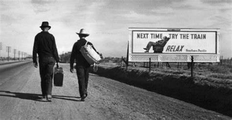 TorrensSous's tweet photo. @films7 En écho, cette photo célèbre de Dorothea Lange. Même défait, le "rêve américain" aimante l'horizon. #KeepRelax https://t.co/ms8MeQ3CCG