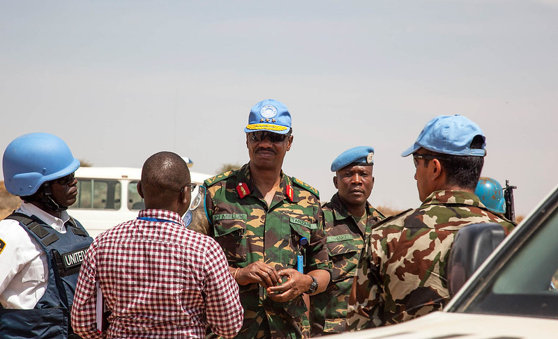 MussaIsmaelBadi's tweet photo. #Career_History
@unamidnews -Force Comdr, Lt.Gen.Paul Mella visits Tawila in Darfur to assess the #security_situation on
February 11, 2015.
@SuluhuSamia @PaulKagame @jmkikwete @LMushikiwabo
@GenJejeOdongo @KabarebeJames @mkainerugaba
@MilanziGaudence https://t.co/9UAT6gITsH