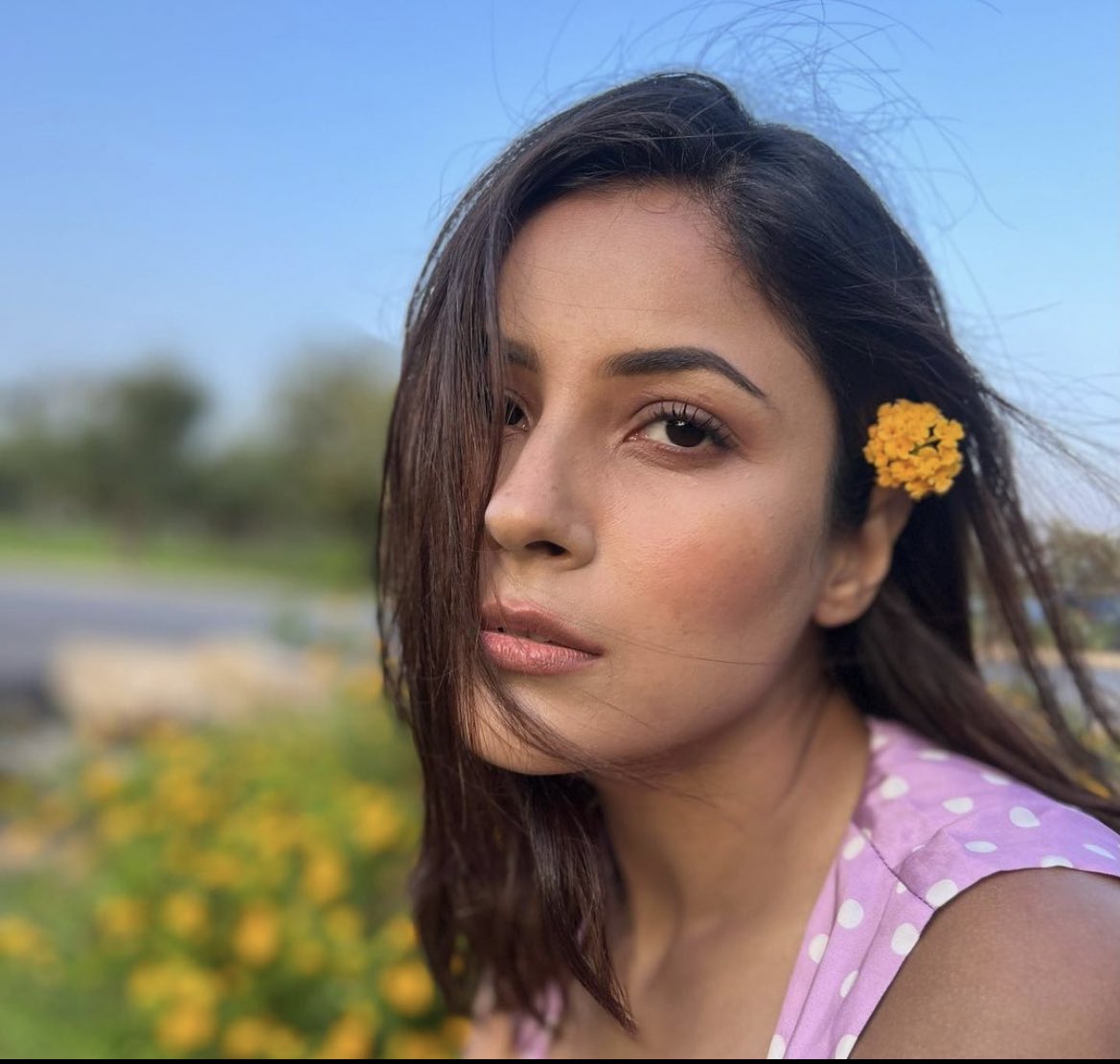 AnchalM56413648's tweet photo. Flawless sanaaa🥺❤️
#SHEHNAAZGILL https://t.co/Ja3mQqSVfZ
