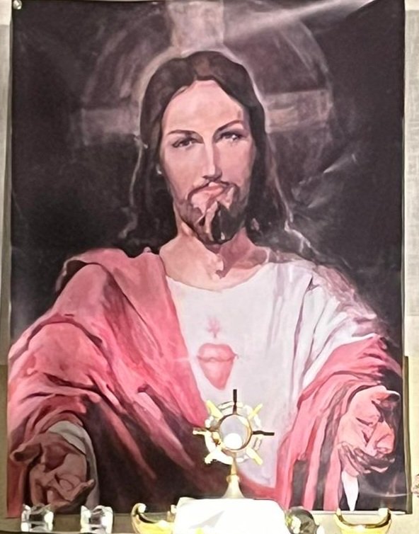 Sagrado Corazón de Jesús, en Tí confío. 

#SagradoCorazónDeJesús❤️‍🔥
#CatholicChurch