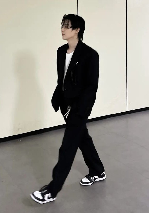 ViaNivia10's tweet photo. My SUGA 💋 https://t.co/IBACURm0vP
