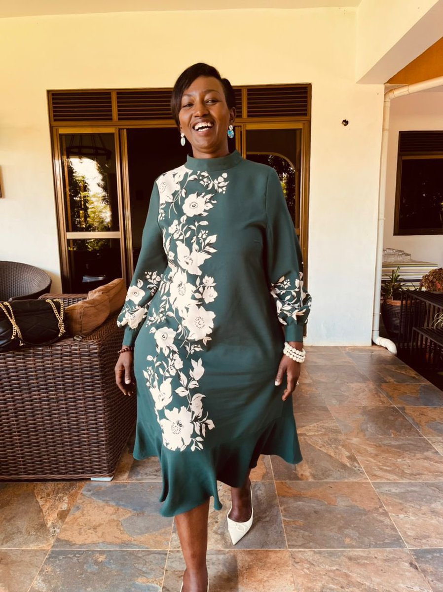 Happy birthday twinny!  <a href="/rcrugamba/">Rosette Rugamba</a> We look great at 60!😜