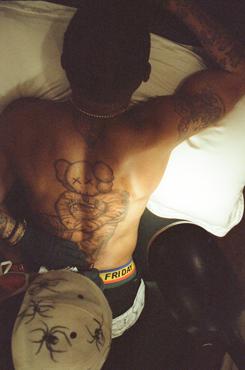 KiDCuDi's tweet photo. #Drwoo https://t.co/mFaBuzBUO7