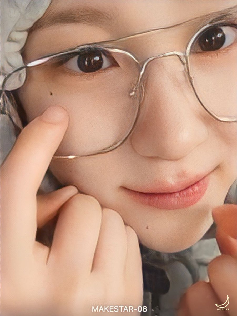 230617 makestar 영통

#이채연 #LEECHAEYEON 
#OverTheMoon #KNOCK