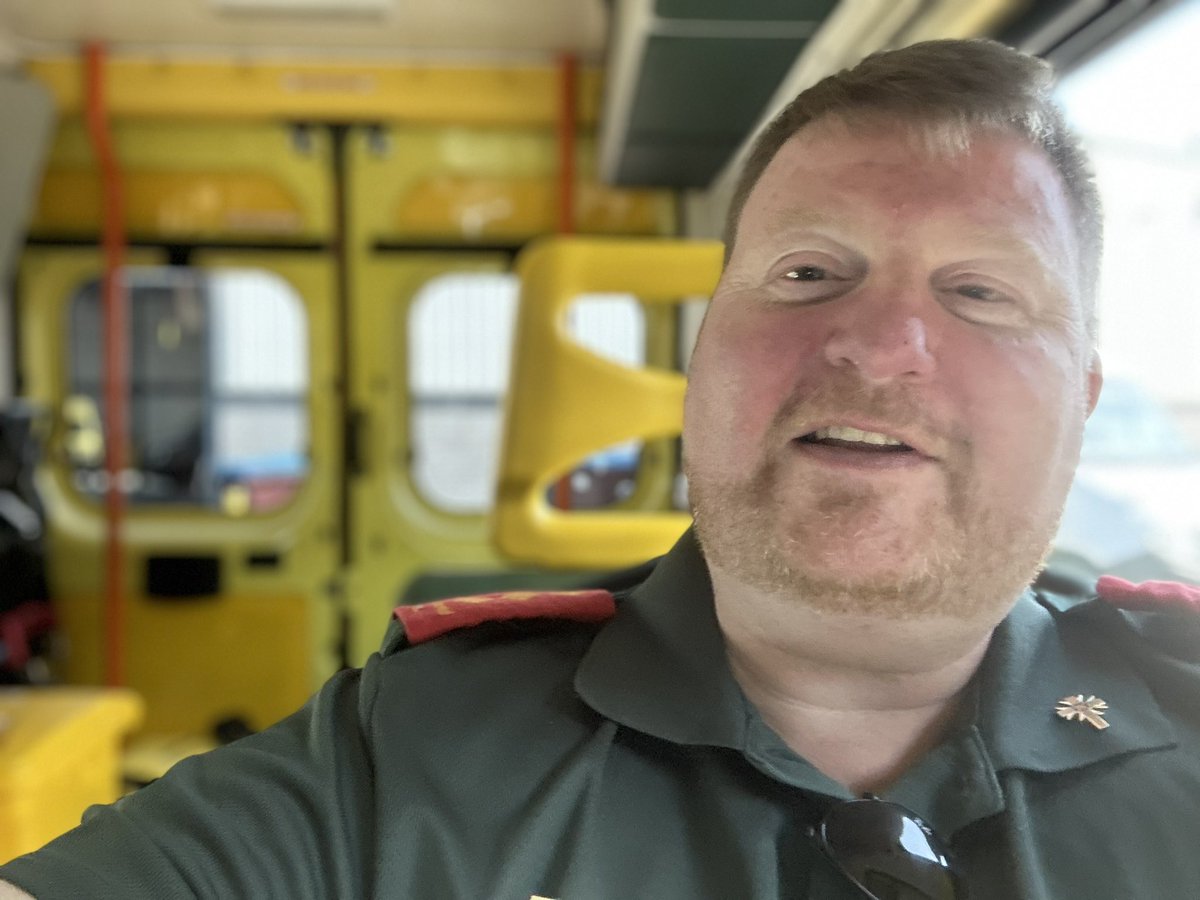 Lifeline Ambulance tweet media