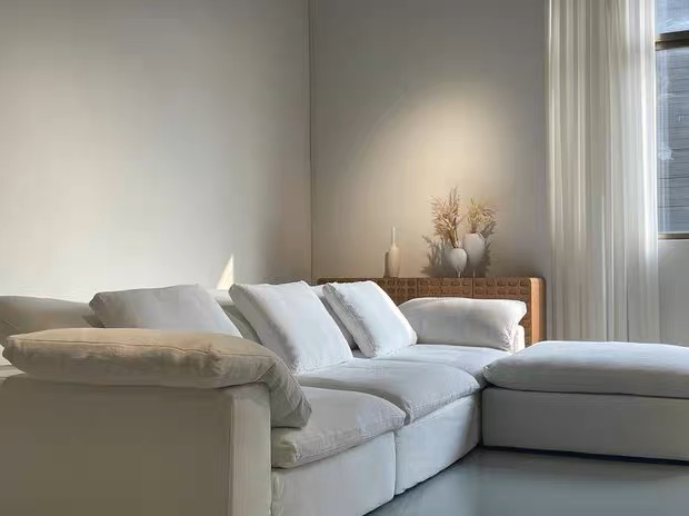 Chandle44229523's tweet photo. Settling into a moment of serene bliss on this heavenly cloud sofa.
🛋 https://t.co/hEl0SB0Cmj
#AtunusHome #fyp #sofa #couch #furniture #homefurniture #interiordesign #livingroom #homedecor #sofadesign #modernsofa #sectionalsofa #leathersofa #comfortablesofa #sofalovers https://t.co/bzBpTPq01i